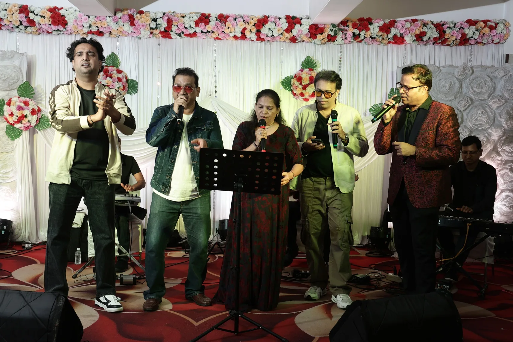 Swarsaaj live Bollywood music performance